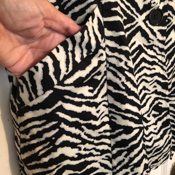 Zebra print jacket - Picture 3 of 4